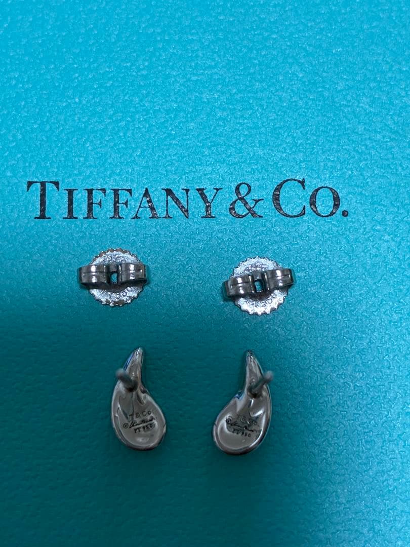 Tiffany & Co. ティアドロップピアスPT950