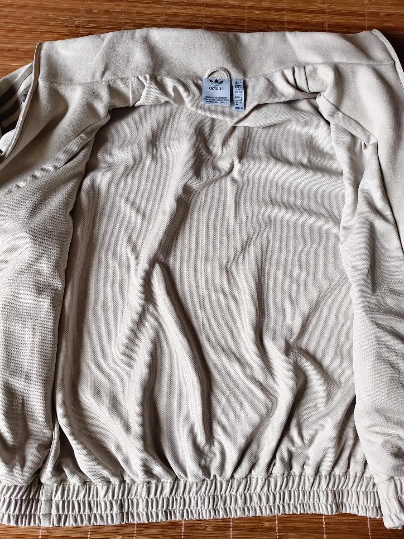 新品 アディダス 中国限定 蛇年トラックジャケット ホワイト サイズ 2XL