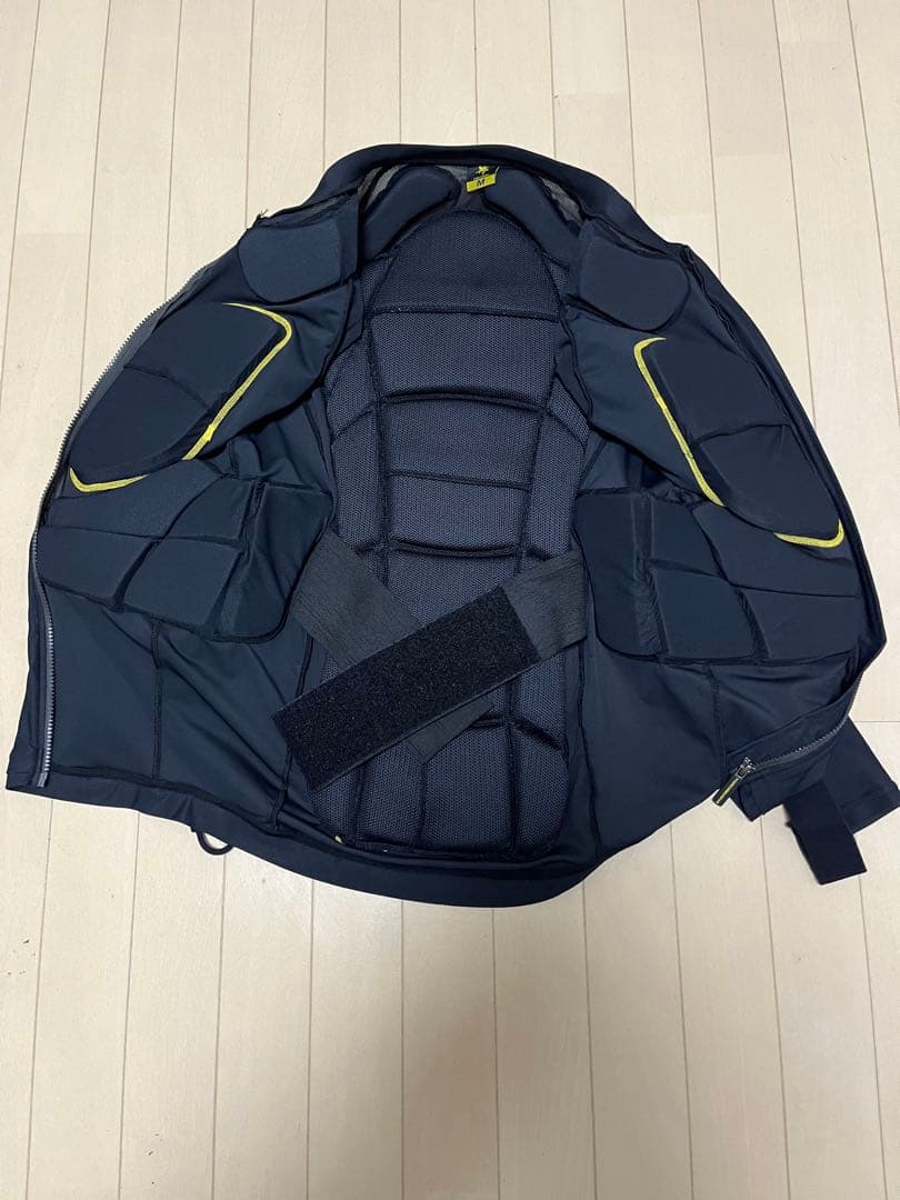 鎧武者　プロテクター　スノーボード　プロテクター付きウェア M ケツパット