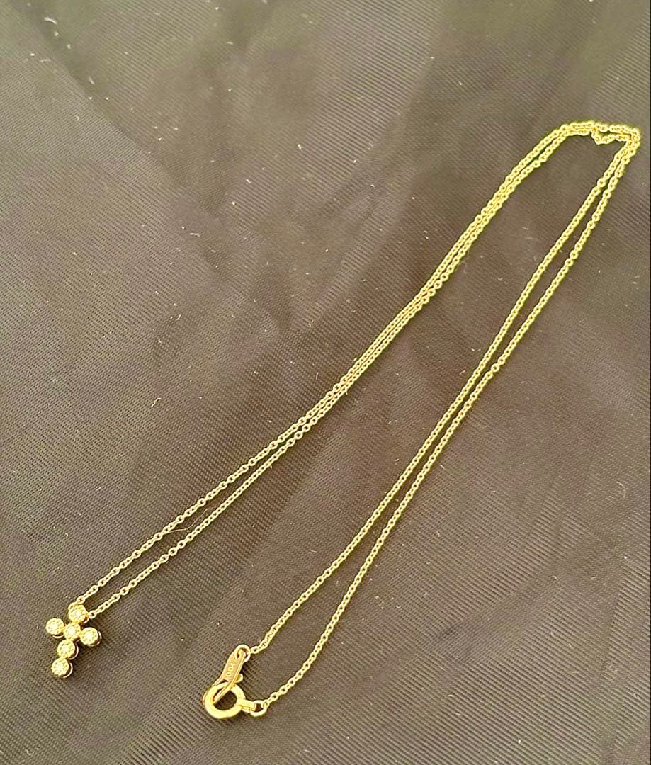 スタージュエリー　K18ダイヤクロスネックレス