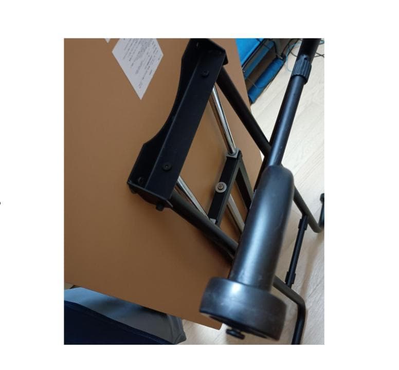 ニトリ　昇降テーブル　ライザN