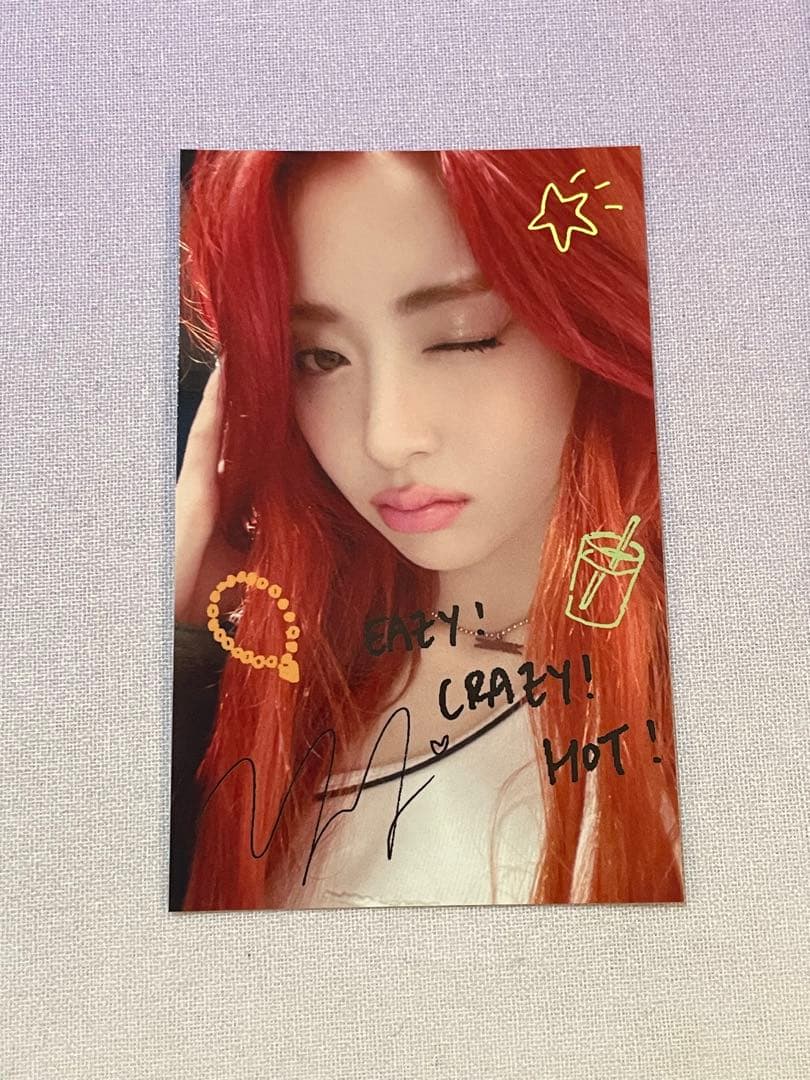 lesserafim ユニバ ラキドロ スペシャル レア トレカ　ユンジン