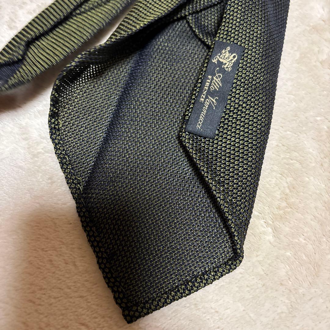 Atto Vannucci セッテピェゲグリーンとブラック　ネクタイ