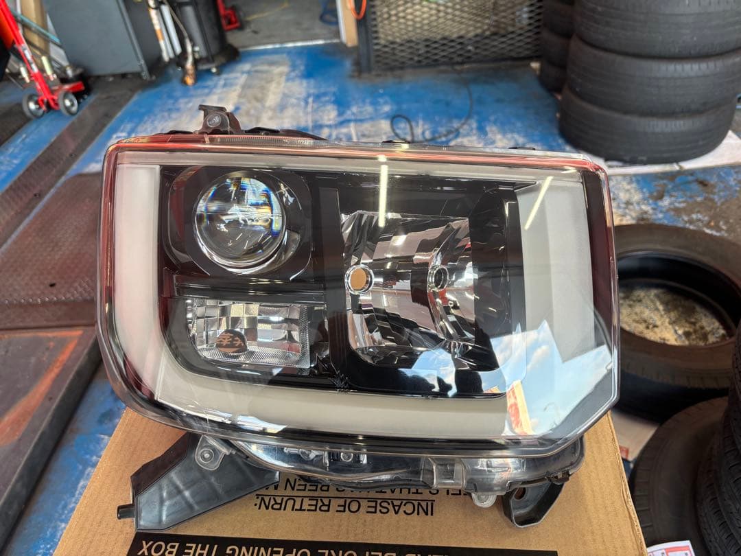 平成28年式ウェイク運転席側ヘッドライト