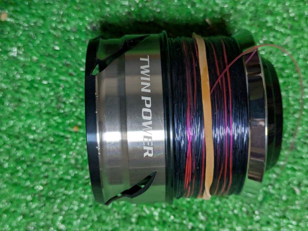 新品未使用。21ツインパワーSW10000PG純正スプール　即日発送可