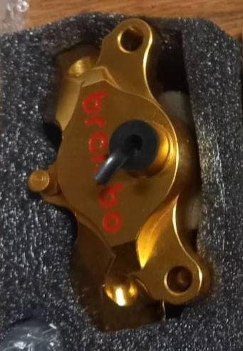 ★新カニ レーシング2ポットキャリパー 新型 モンキー ヤマンボ 赤2個★