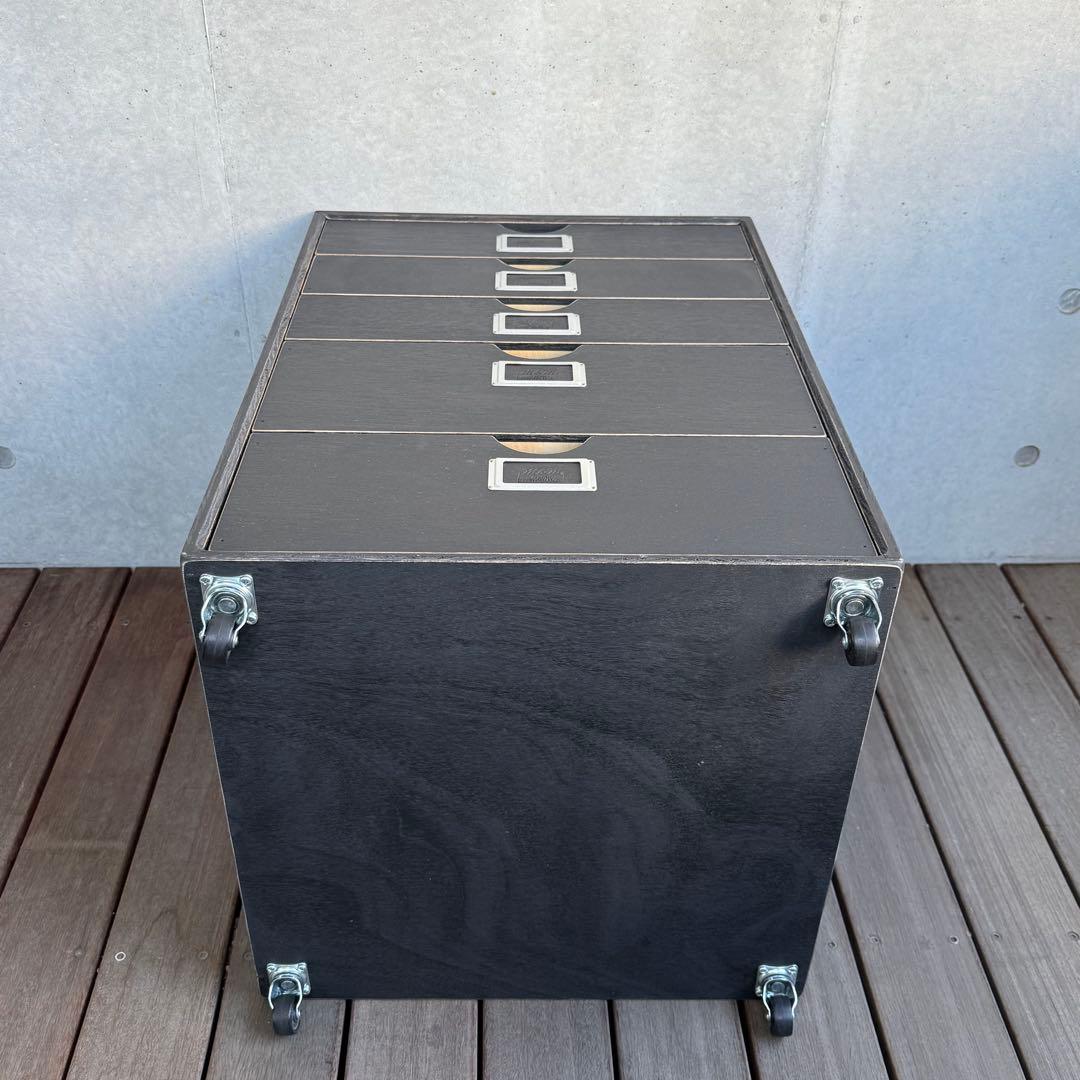 M&M カスタムパフォーマンス　木製5段収納ラック キャスター付き