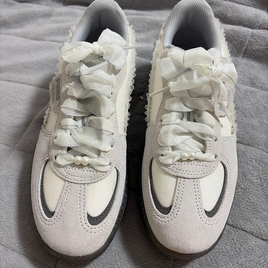 PUMA ホワイト グレー スニーカー