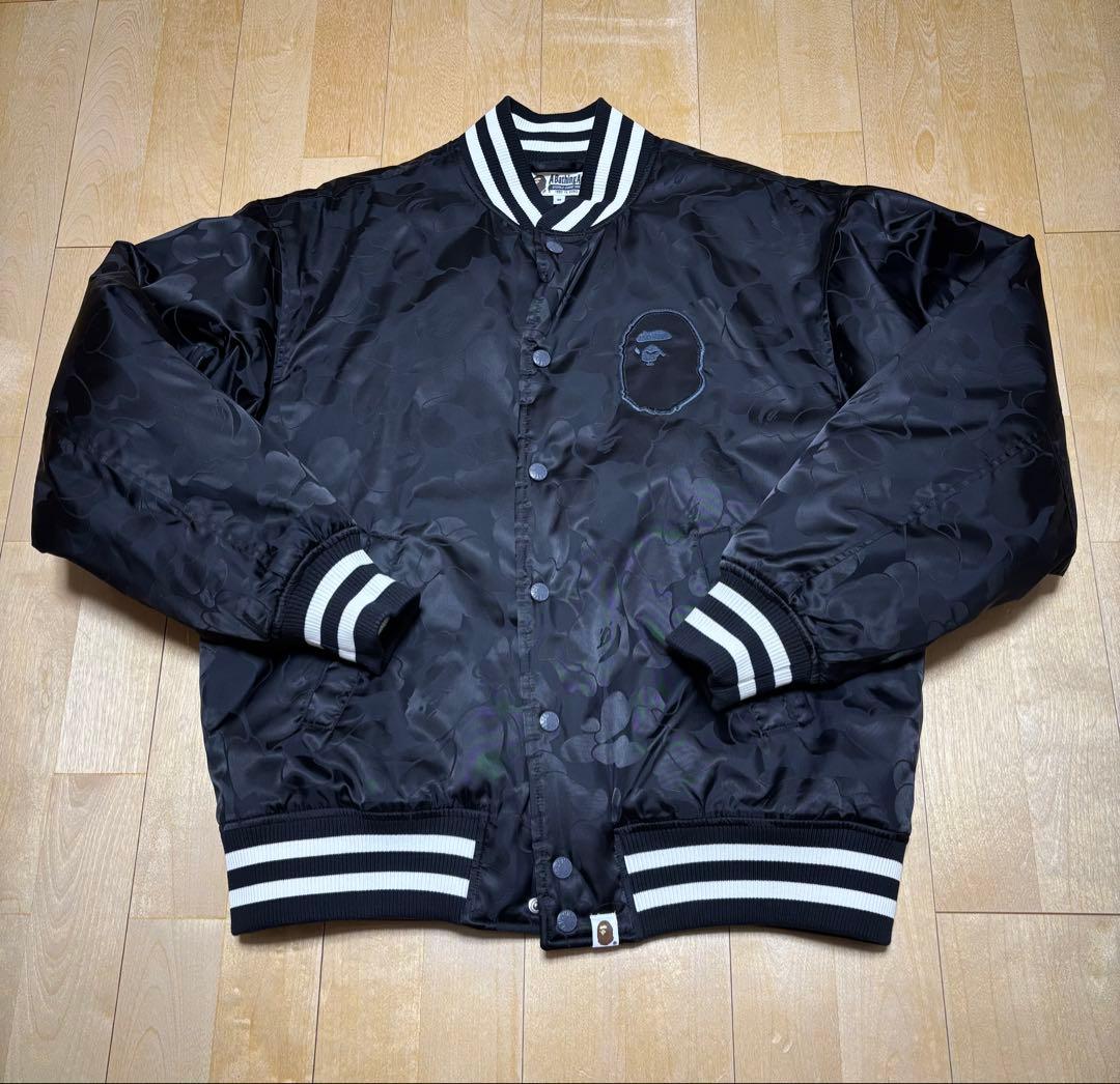 ご*け様 A BATHING APE SOLID CAMO VARSITY JA