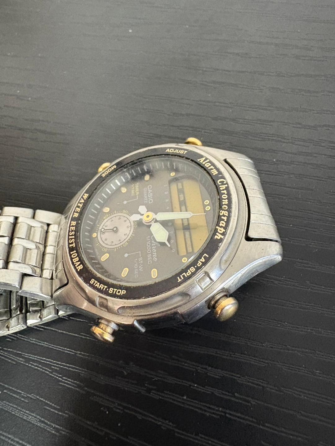 ヴィンテージカシオ　腕時計　クロノグラフ　AW-600