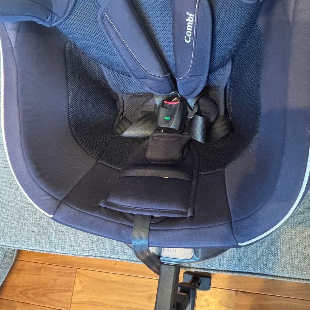 コンビ クルムーヴ スマート ISOFIX 360° 回転式 チャイルドシート