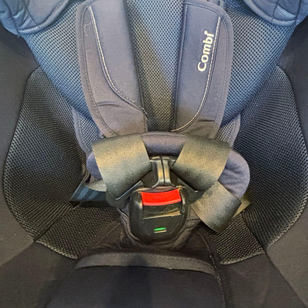 コンビ クルムーヴ スマート ISOFIX 360° 回転式 チャイルドシート