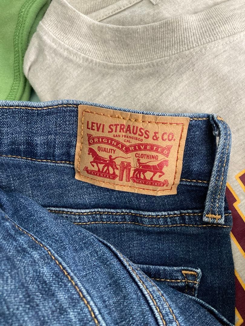 レディース服　まとめ売り☆トップス　パンツ　ジーンズ　ロングスカート☆Mサイズ