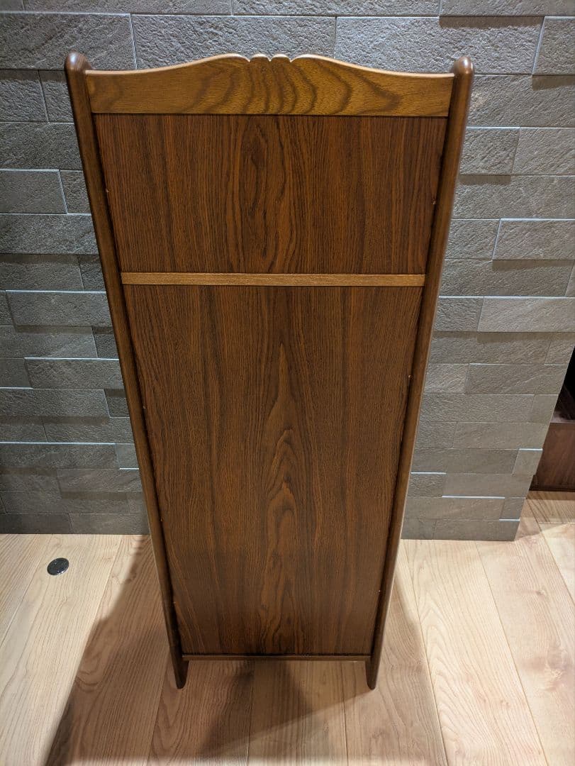 【karimoku】カリモク ガラス扉3段キャビネット 飾り棚 木製