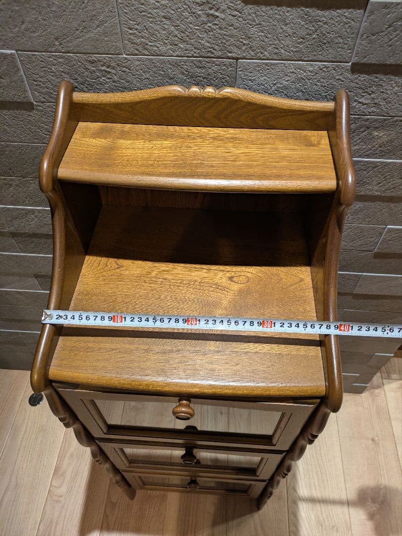 【karimoku】カリモク ガラス扉3段キャビネット 飾り棚 木製