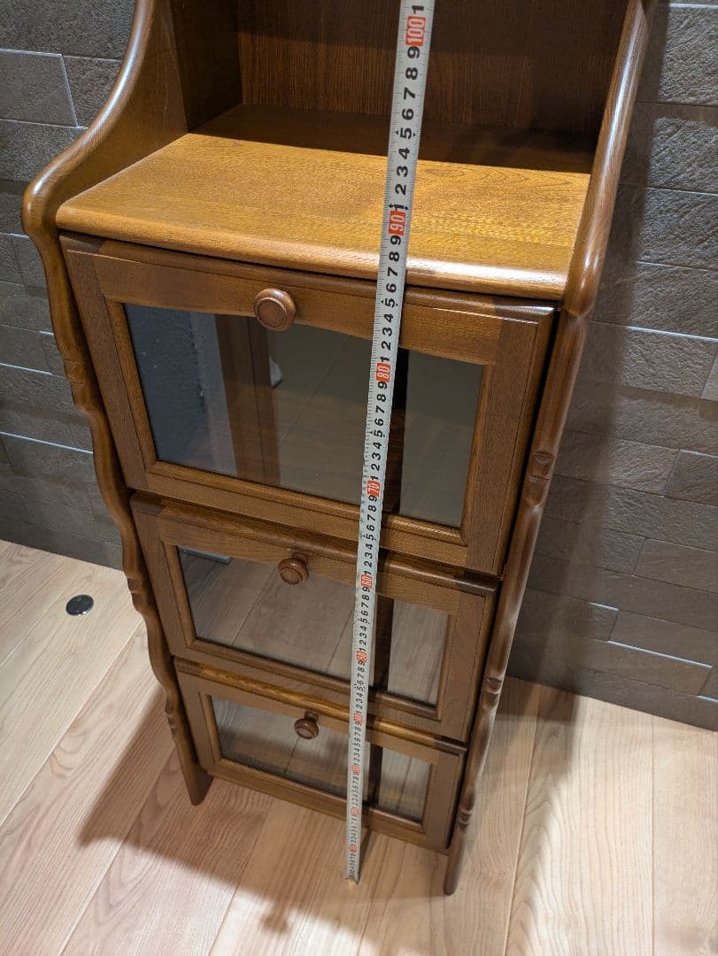 【karimoku】カリモク ガラス扉3段キャビネット 飾り棚 木製