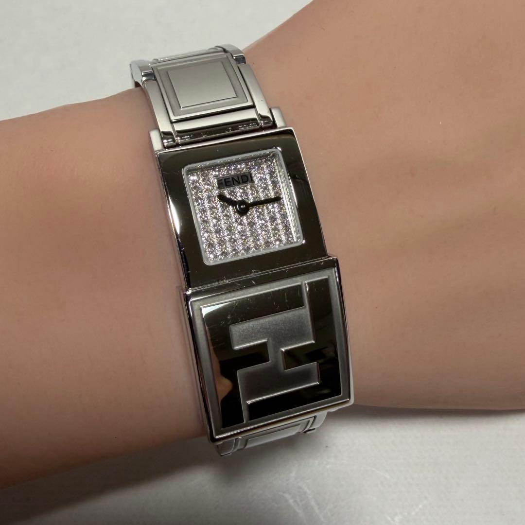 【稼働/新品電池/箱付】フェンディ 5500L 腕時計 ダブルフェイス クォーツ