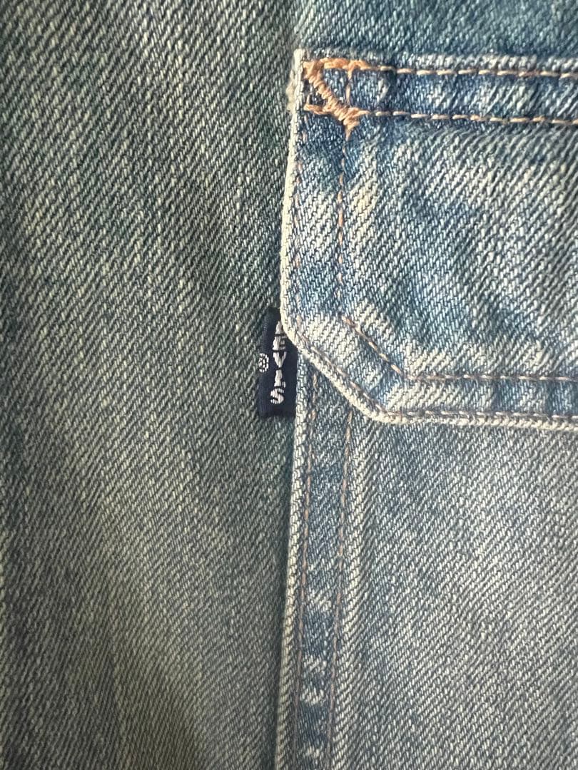 Levi’s ユーティリティトラッカージャケット ミディアムインディゴ　デニム