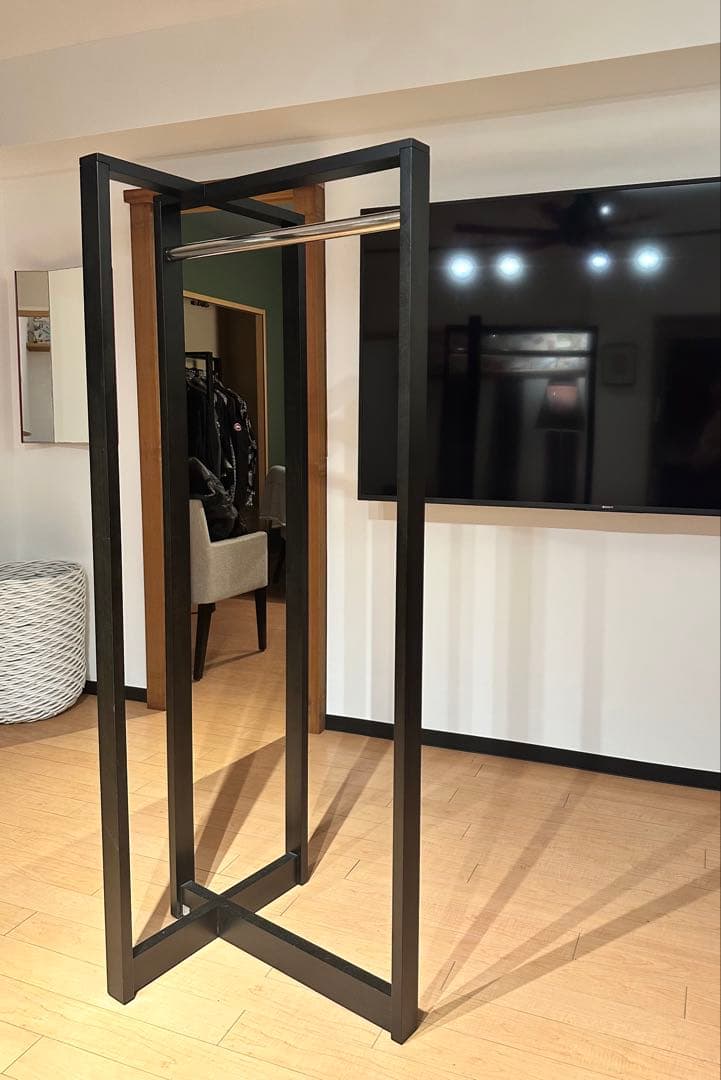 名作 Cassina カッシーナ ハンガー ピオニー