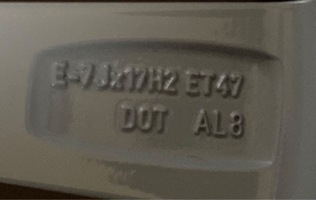 《新品同様》 アウディ純正ホイール、スタッドレスタイヤx4本