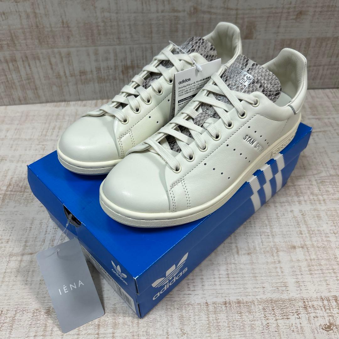新品未使用箱付き IENA別注　アディダス　スタンスミス