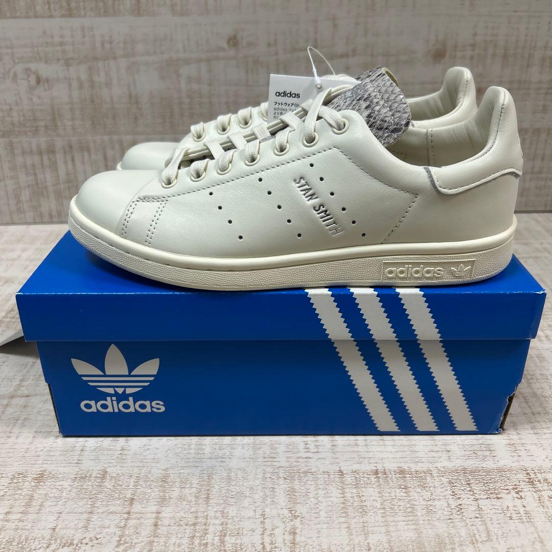 新品未使用箱付き IENA別注　アディダス　スタンスミス
