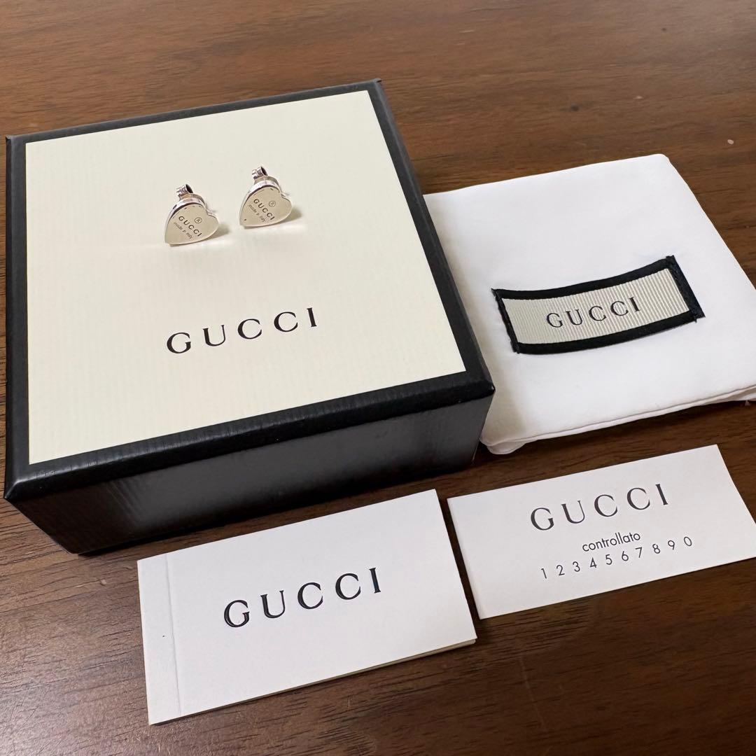 ♡GUCCIハートピアス♡GUCCIシルバーピアス 匿名配送 送料込み