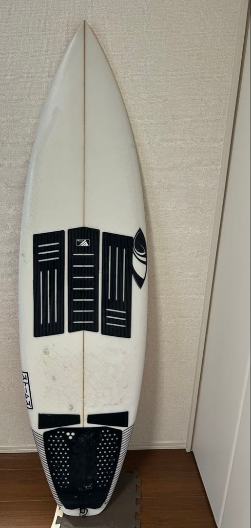 SHARPEYE STORMS シャープアイ　サーフボード　5’9 26.4L