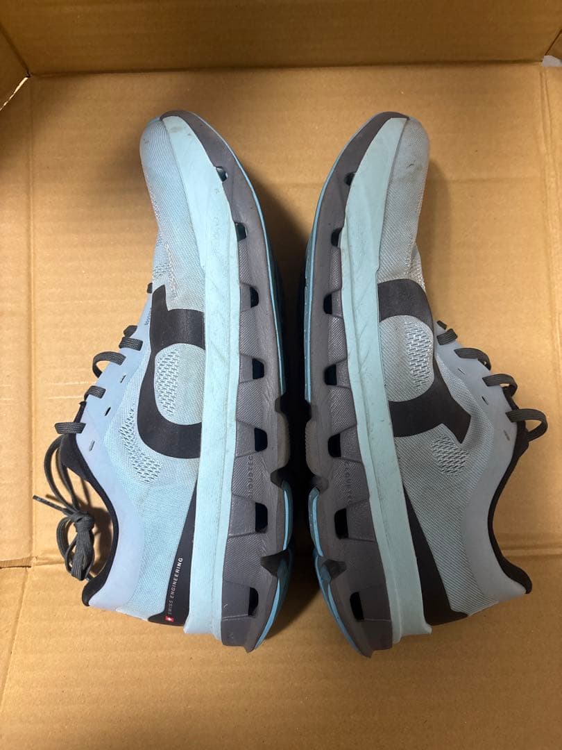 オン　クラウドフロー5 27.5cm