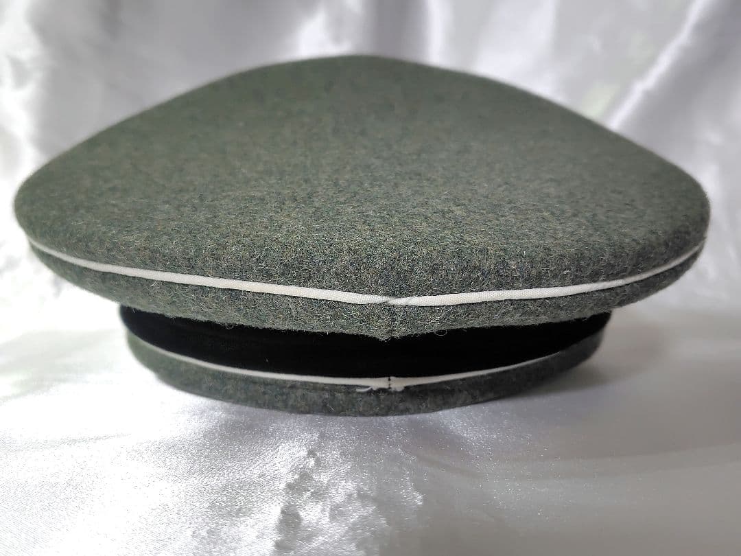 ドイツ国防軍　歩兵将校用制帽　(レプリカ)