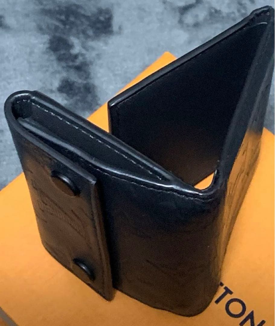 ルイヴィトン（LOUIS VUITTON）財布
