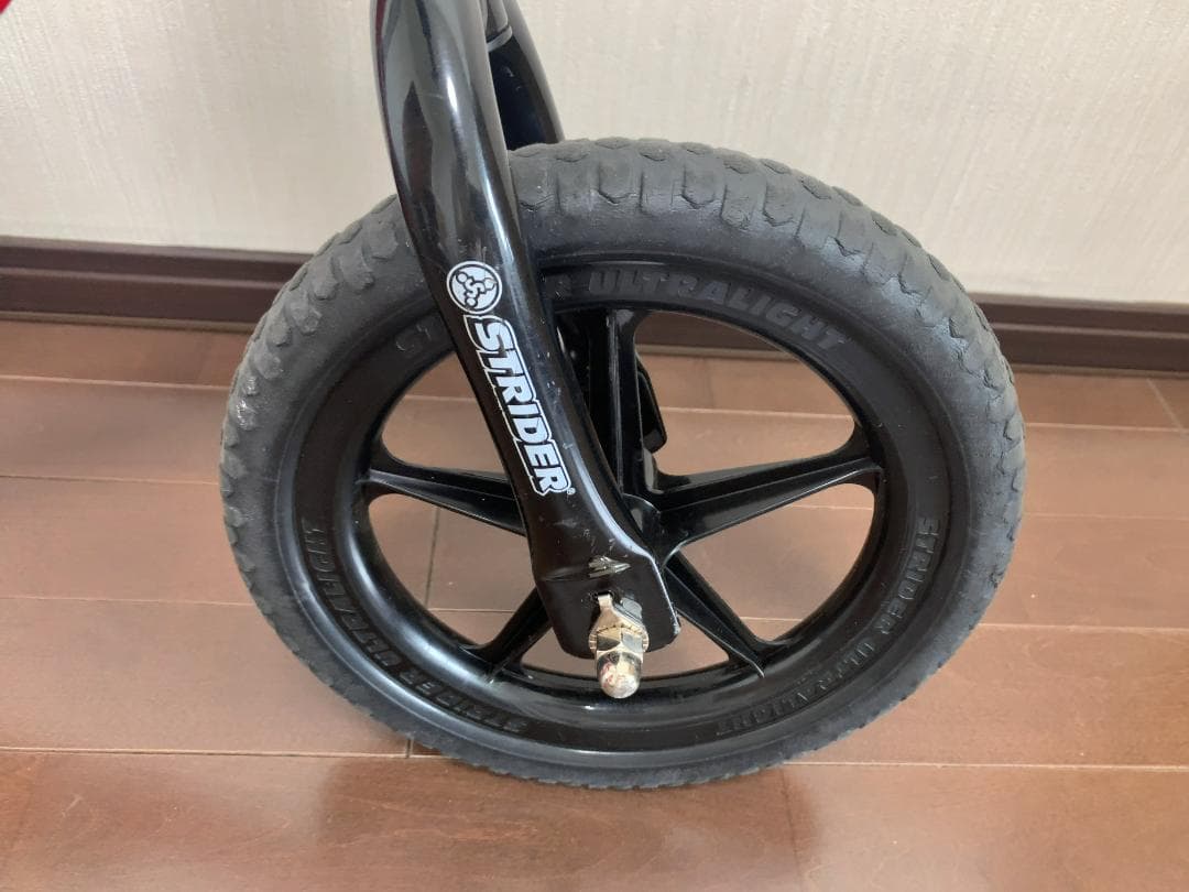 ストライダー：スポーツモデル：レッド