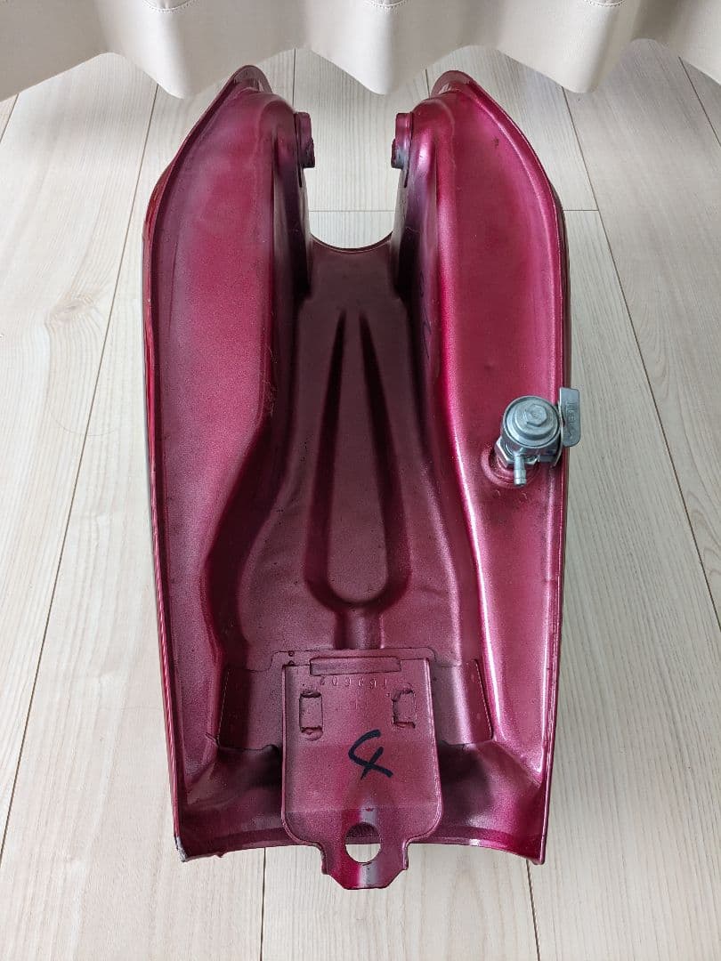 HONDA バイクタンク レッド