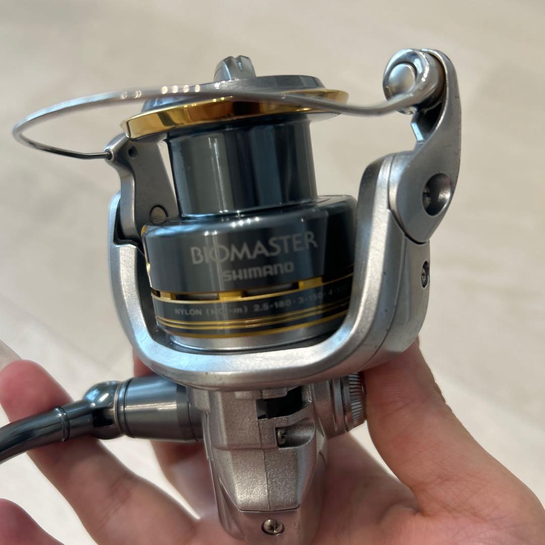 バイオマスター C3000 スピニングリール シルバー/ブラック