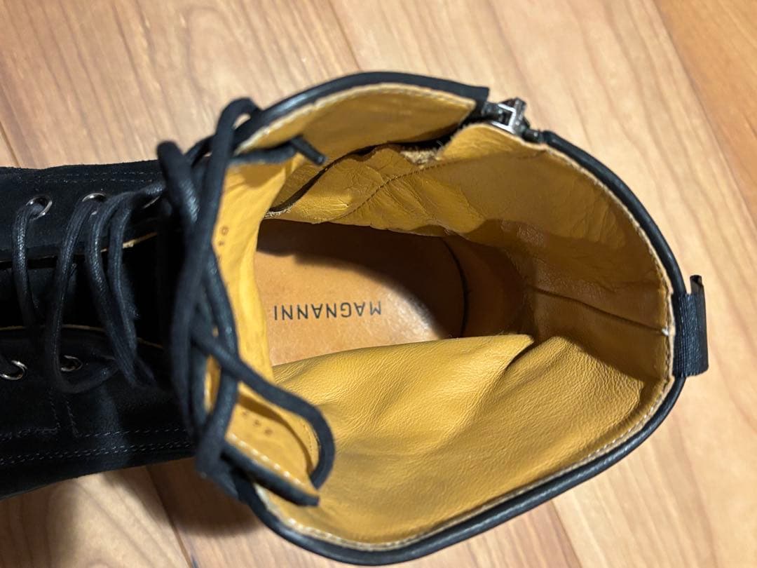 マグナーニ ブラック スエード ブーツ EU43