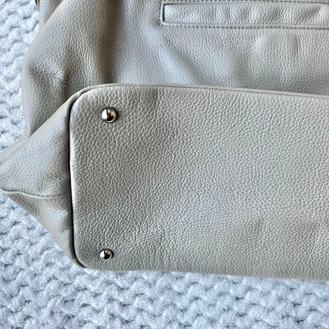 イアパピヨネ レザーフラップ2WAYバッグ　Lサイズ