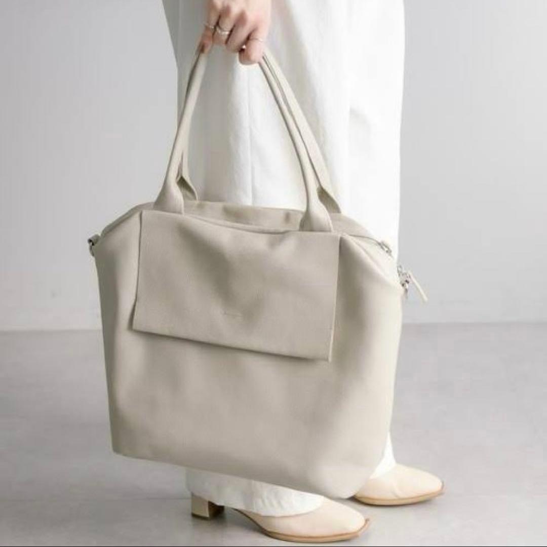 イアパピヨネ レザーフラップ2WAYバッグ　Lサイズ