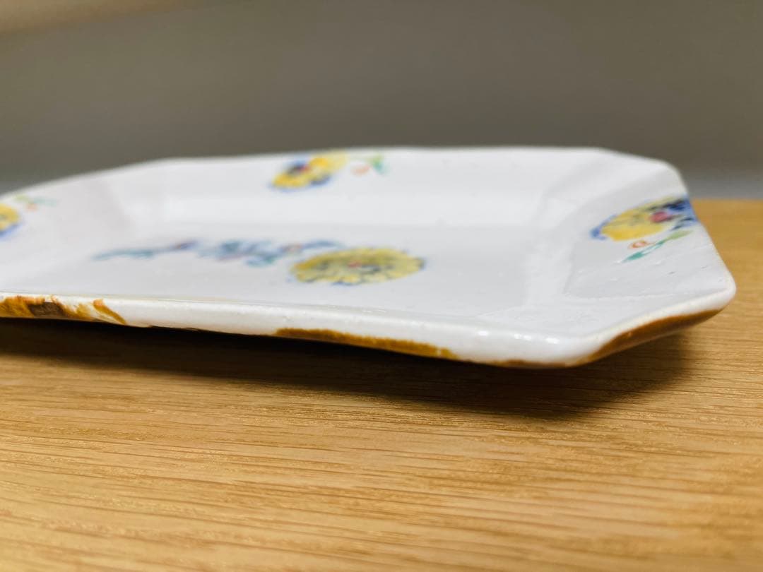 伊藤聡信　印判　色絵角皿