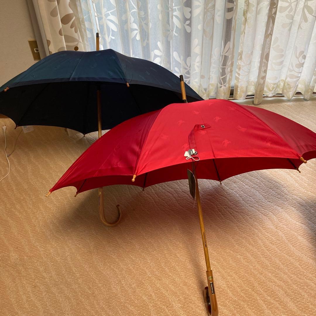 Burberryバーバリー　長傘　ネイビーとレッドのセット