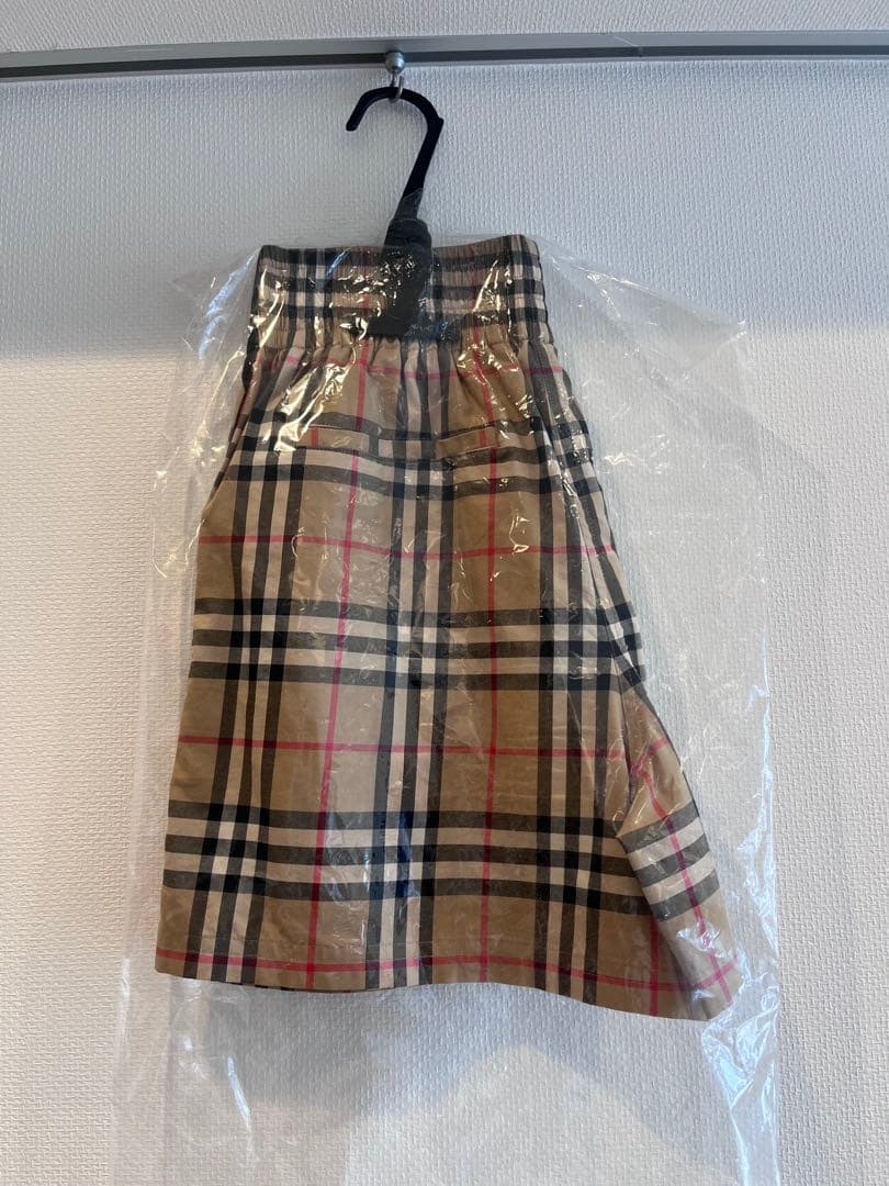 【高山】バーバリー　ショートパンツ　サイズ32