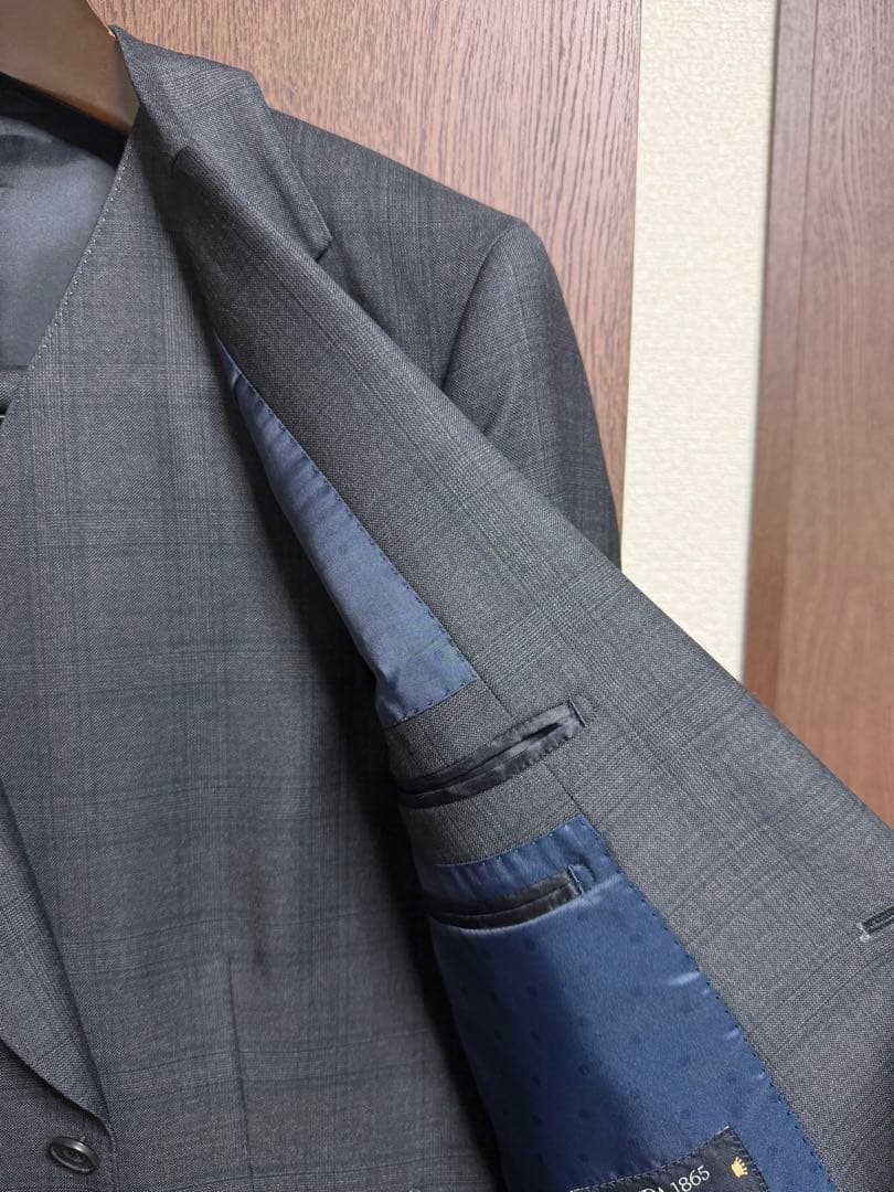 A4新品未使用！極上イタリアREDAウール100%グレー3ピーススーツ！極小訳