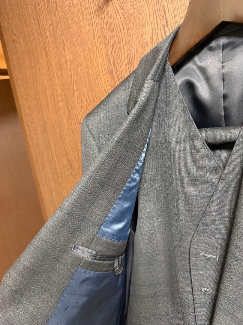 A4新品未使用！極上イタリアREDAウール100%グレー3ピーススーツ！極小訳