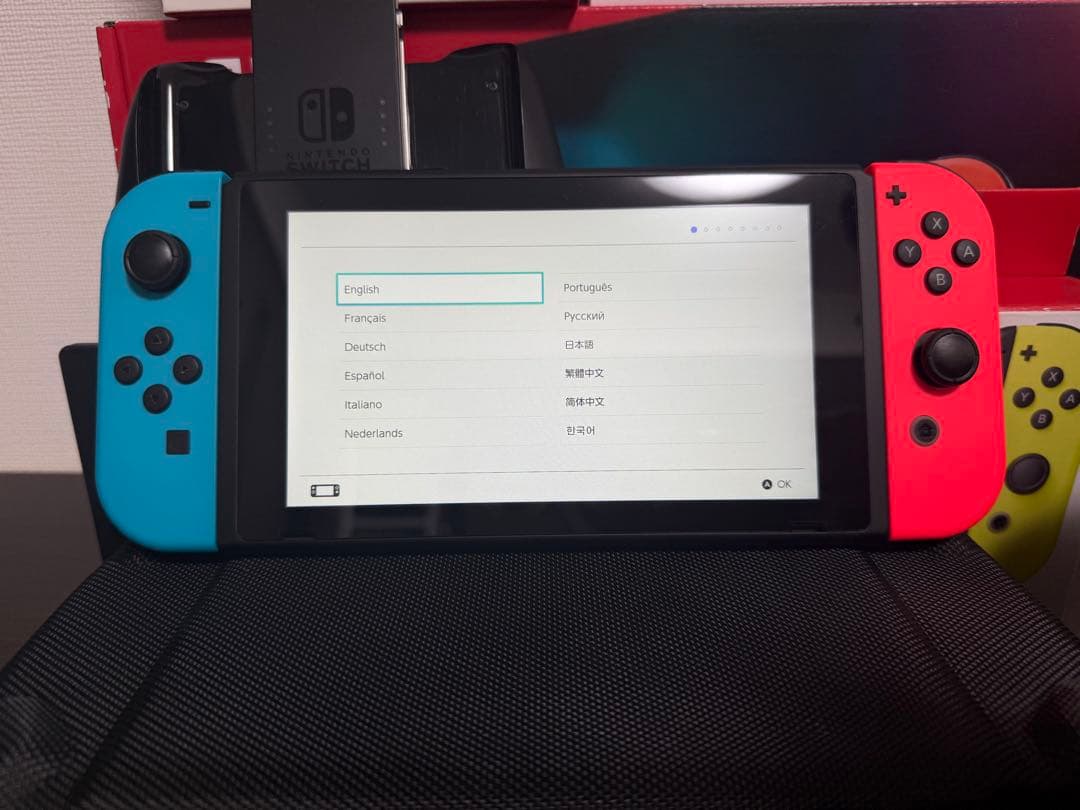 Nintendo Switch 本体 + その他ソフト等周辺機器【完備品・美品】