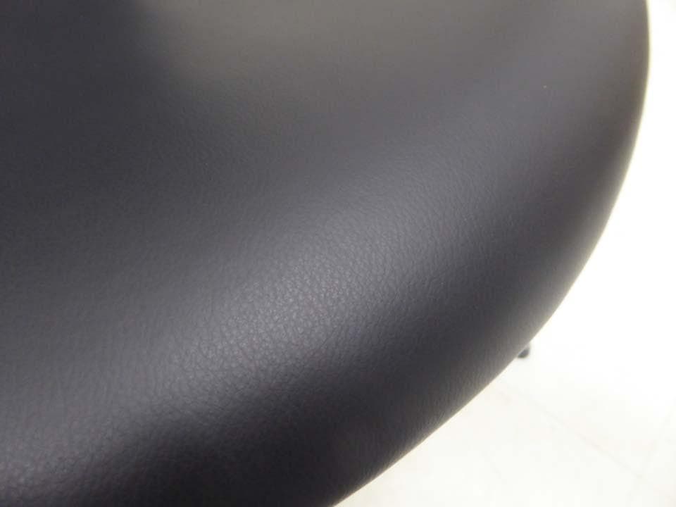 新品 正規品■フリッツハンセン■2025年 レザー セブンチェア ブラック-1