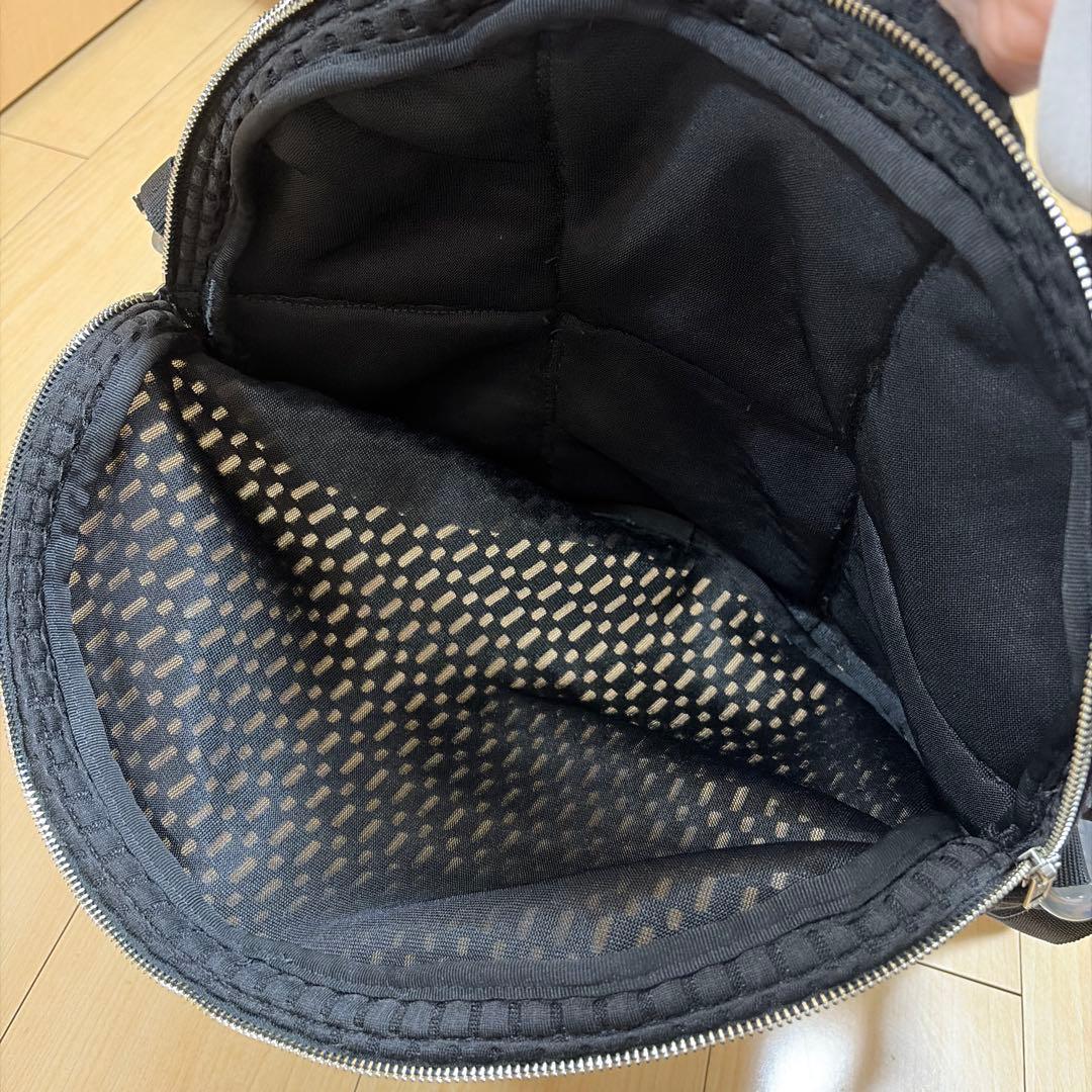 miki osakgbe. ミキオサカベ　7pokets bag black