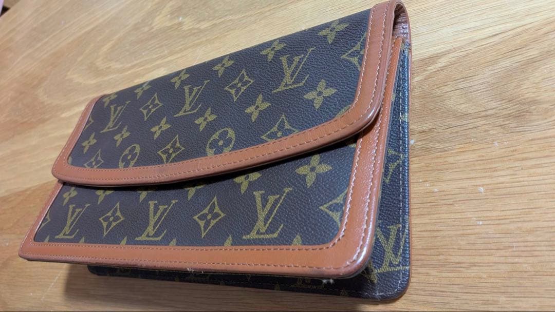 ルイヴィトン モノグラム ポシェット・ダムGM クラッチバッグ　正規品