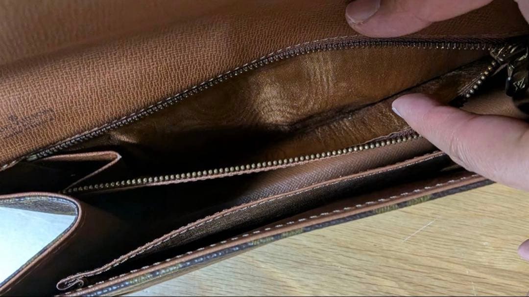 ルイヴィトン モノグラム ポシェット・ダムGM クラッチバッグ　正規品