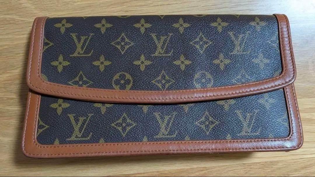 ルイヴィトン モノグラム ポシェット・ダムGM クラッチバッグ　正規品