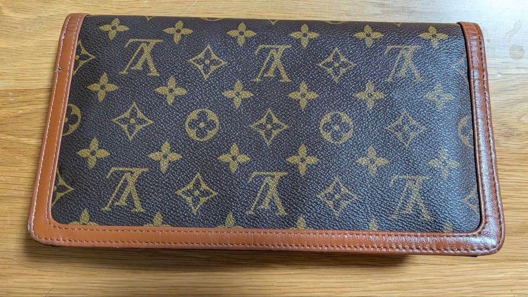 ルイヴィトン モノグラム ポシェット・ダムGM クラッチバッグ　正規品