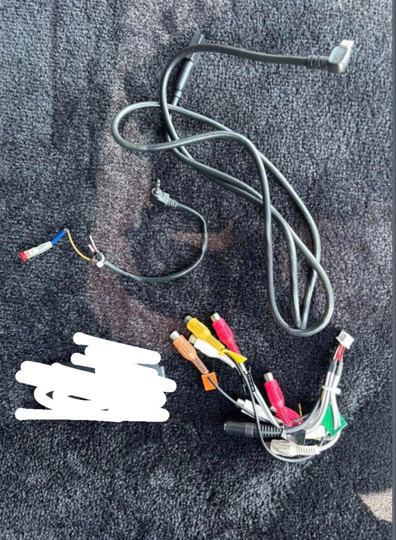 DMH-SF700 画面割れてます